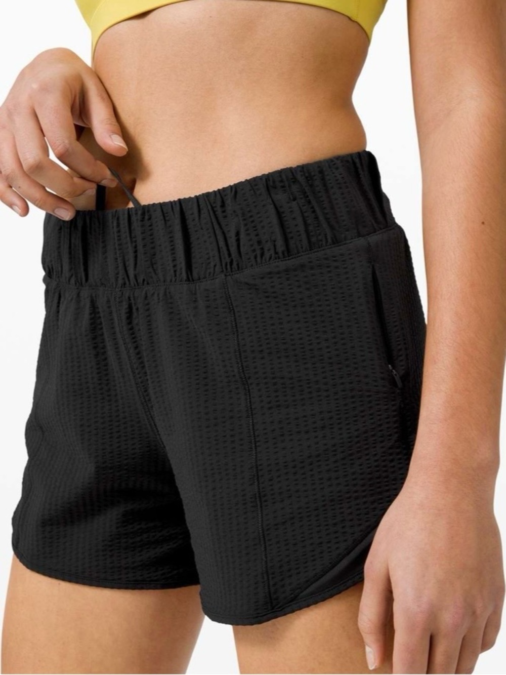 Lululemon Hotty Hot HR 4” Black Short